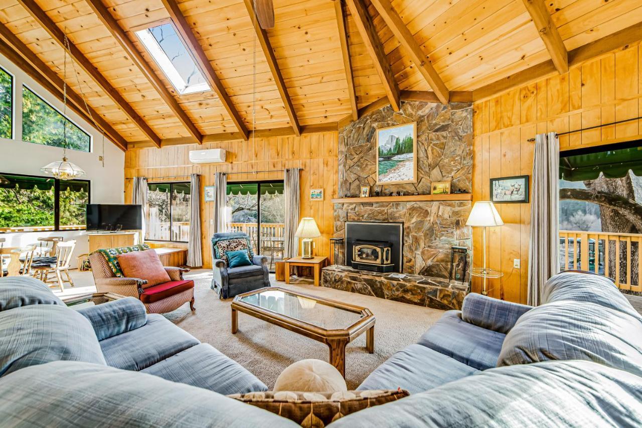 Luring Lakefront Landing Groveland Exterior photo